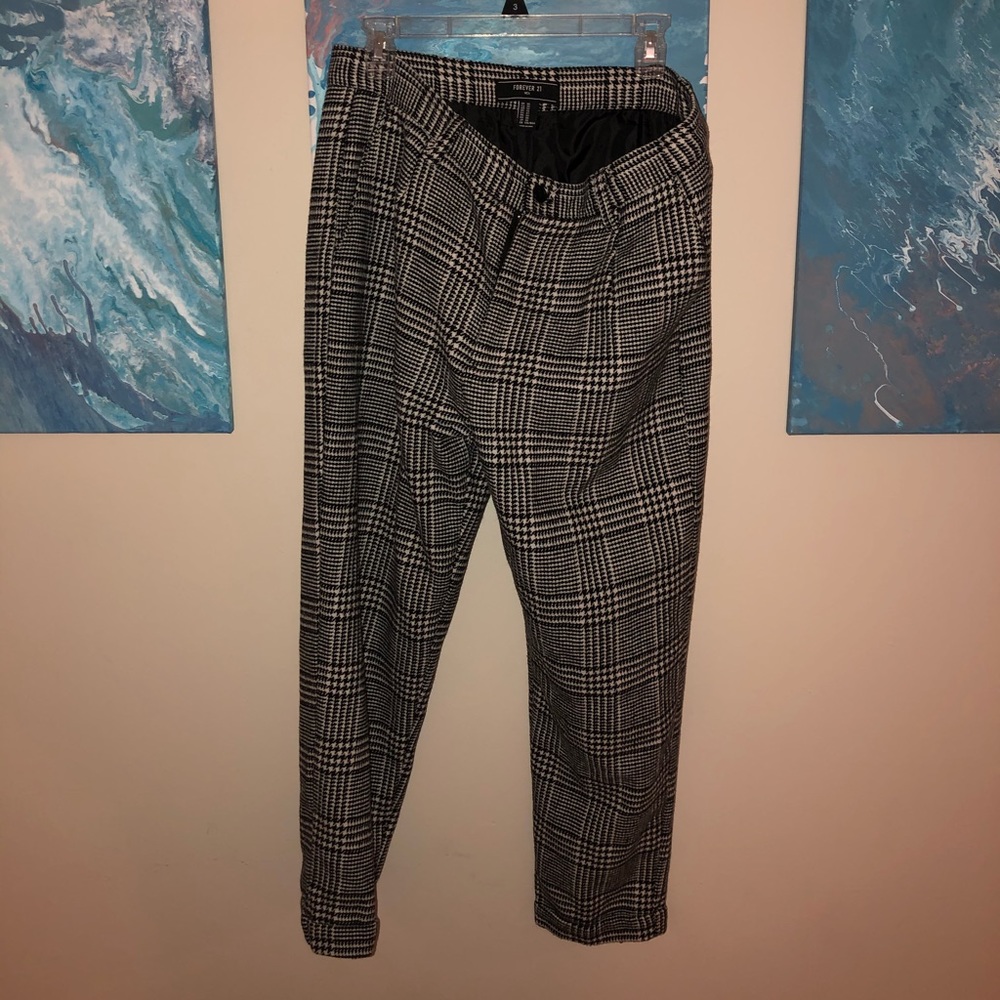 Forever 21 Men’s Twill Checkered pant